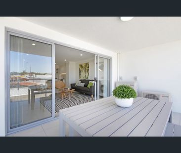 Unit 7/57 Kingsford Smith Parade, Maroochydore, Qld 4558 - Photo 3