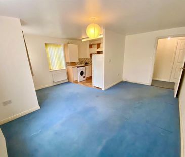 Castle Stream Court , Dursley, GL11 5GN - Photo 6