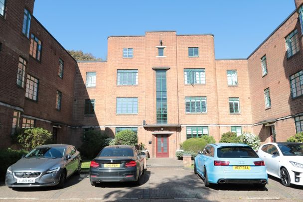 The Shrubbery, Surbiton - 2 bedrooms Property for lettings - Seymours - Photo 1