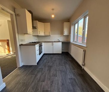 3 bedroom terraced house to rent - Photo 6