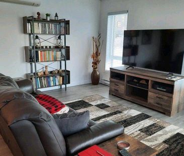 Condo 4 1/2 à louer 55 ans et plus - Photo 2