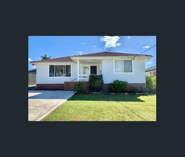 Outstanding Three Bedroom Hosue For Rent at Lurnea. - Photo 5