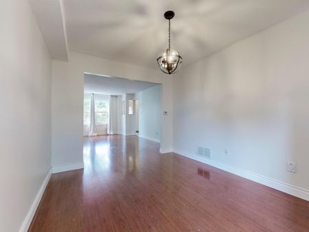 For Lease - 3400 Drummond Road, Mississauga, Ontario - Photo 5