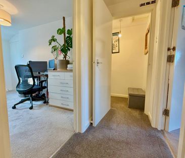 2 bedroom apartment to rent - Photo 4