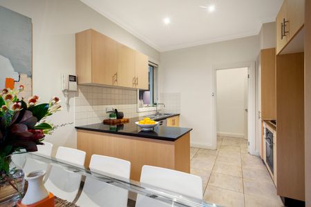 Relax in Low Maintenance Comfort - Photo 5