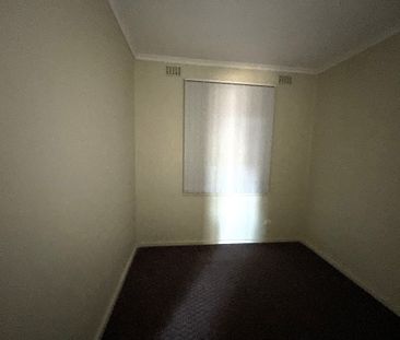 To register & apply for this property, please use this link: https:... - Photo 3