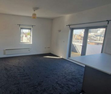 Flat to rent on - Photo 6