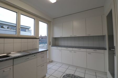 Karl Barth-Platz im Gellert - 7-Zimmer-Dachwohnung mit grosser Dachterrasse - Photo 5