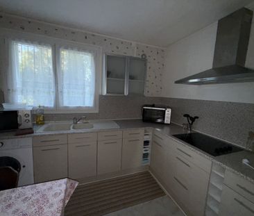 Location Appartement 2 pièces 53m² TARBES 65000 - Photo 6