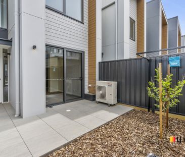 Townhouse In Central Location - Photo 4