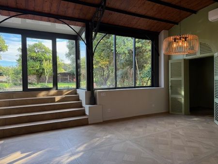 Location Appartement 4 pièces 130m² LA VALETTE DU VAR 83160 - Photo 2