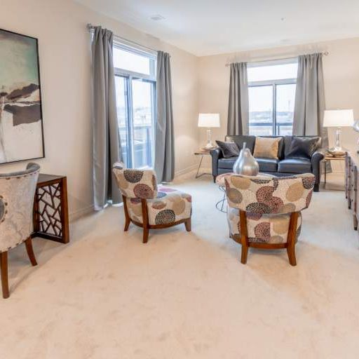 South Carriage Place - Photo 1