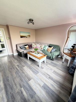 122 Avonmore Park, Lisburn, BT28 1NJ - Photo 1