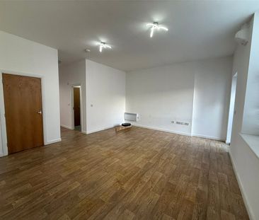 2 bedroom apartment to rent Milnrow Road, Shaw, Oldham, OL2 - Photo 3