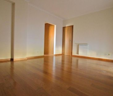 Apartamento T4 em condomínio com piscina e jardim na Beloura - Photo 2