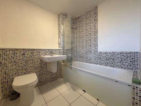 Pulse Apartments, Manchester Street, Manchester, M16 - Photo 5