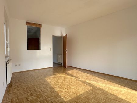 Gemütliche 2-Zi Wohnung mit Stellplatz und Grünblick in 8010 Graz, nur €532,07! - Photo 2