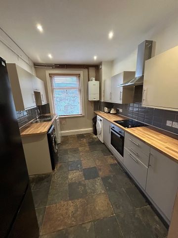 4 Bed Terraced House, Brailsford Road, M14 - Photo 5