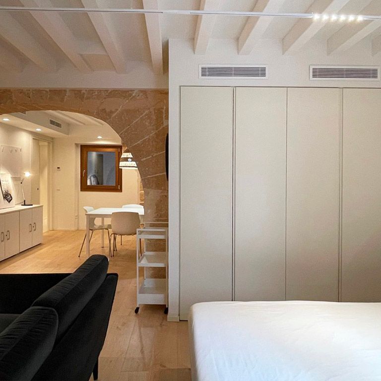 Casco Antiguo, apartamento de lujo y bien amueblado, dormitorio, baño, ascensor, Palma. - Photo 1