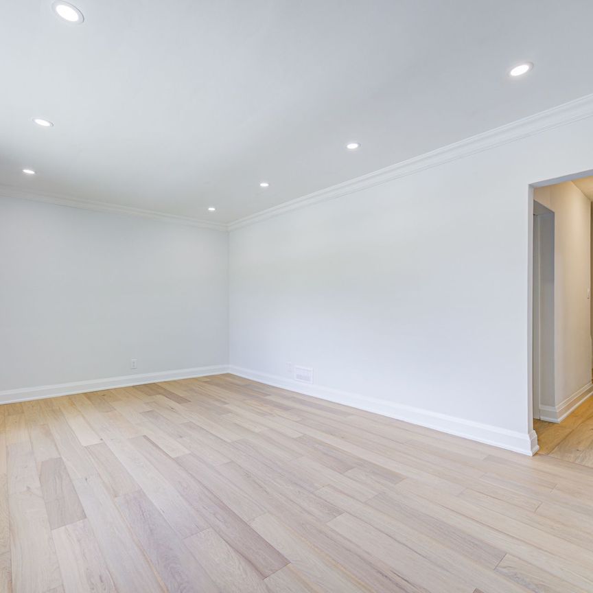 For Lease - 38 Esmond Crescent, Toronto, Ontario - Photo 1