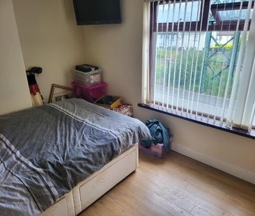 64 Brownlow Terrace, Lurgan, Craigavon, BT67 9AU - Photo 5