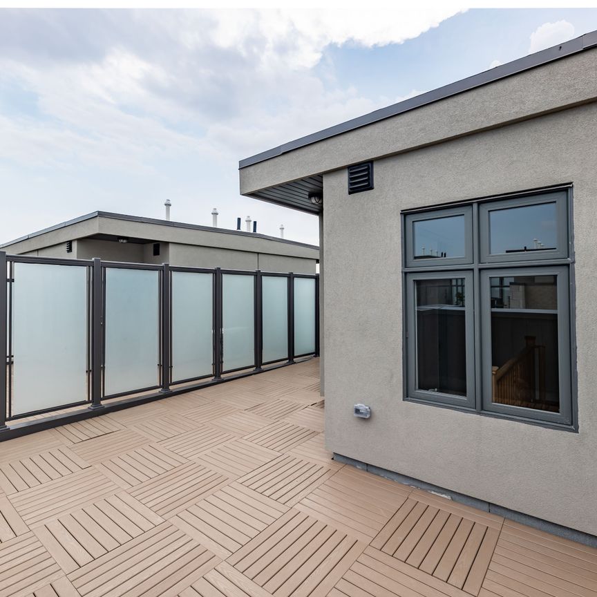 For Lease - 717 Lawrence Avenue Unit# 36, Toronto, Ontario - Photo 1