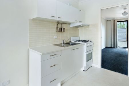 MODERN GRANNY FLAT - Photo 3