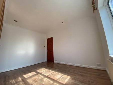 2 bedroom maisonette to rent - Photo 4