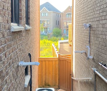 For Lease - 30 MEADOW VISTA Crescent Unit# Basement-Legal walk out,... - Photo 4