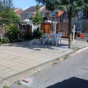 Staincliffe Road, Dewsbury, WF13 - Photo 2