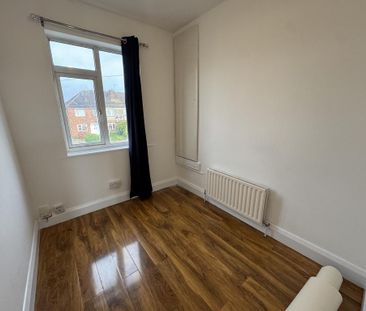 2 bedroom maisonette to rent - Photo 2