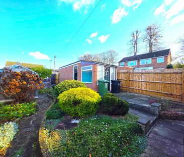 2 bedroom bungalow to rent - Photo 2