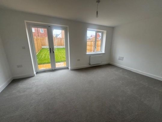 3 bedroom semi-detached house to rent - Photo 1
