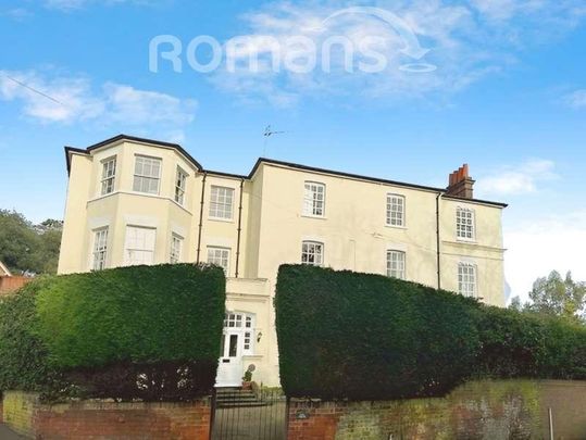 Hill House, Rectory Road, Maidenhead, SL6 - Photo 1