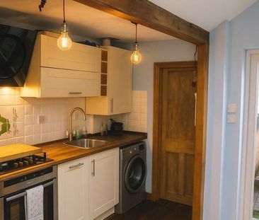 2 bedroom terraced house to rent - Photo 6