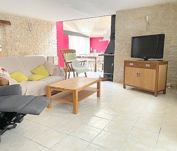 LOCATION MEUBLEE Maison 110 m2 centre village, 3 chambres, jardin e... - Photo 2