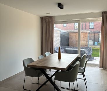 Recente woning met 3 slaapkamers te huur in Beveren-Leie - Photo 3