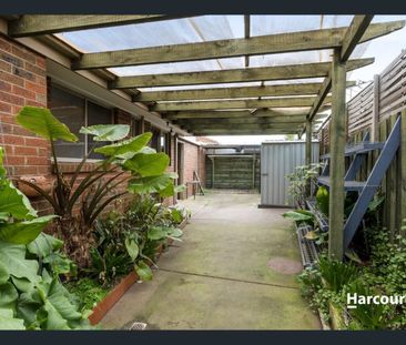 2/63 Solar Drive, Whittington, Vic 3219 - Photo 1