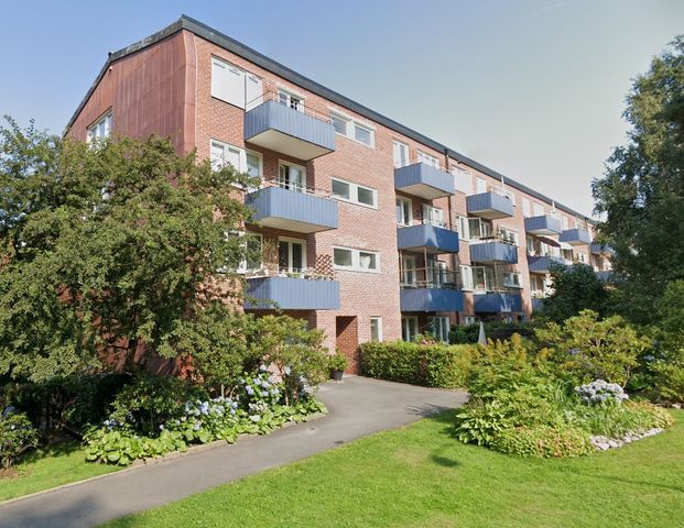 Solståndsgatan 14 - Photo 1