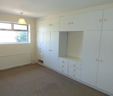 Semi Detached House - Photo 6