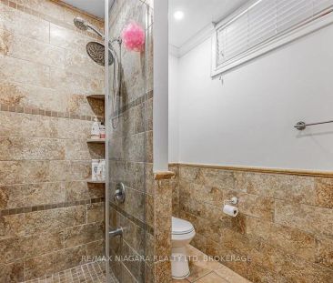 33 ST ANDREWS BOULEVARD - LOWER UNIT - Photo 2