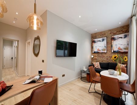 Apartment 71-B2 - Photo 2