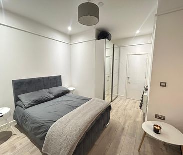 Edinburgh Gate, Harlow - Photo 3