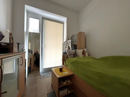 Bremerhaven - Mitte // 2 Zimmer-Mietwohnung in gehobenem Standard mit Balkon und Wasserblick - Photo 4