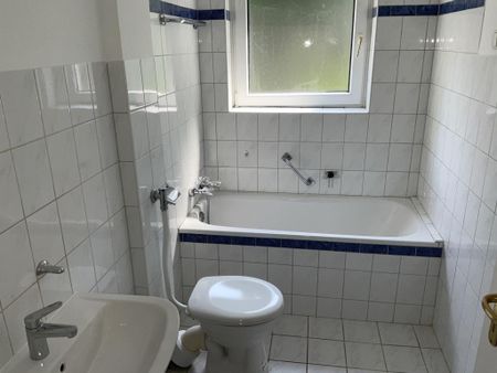 Ab April einziehen!! Bezugsfertige 3-Zimmer-Wohnung in Weddinghofen zu besichtigen - Photo 3