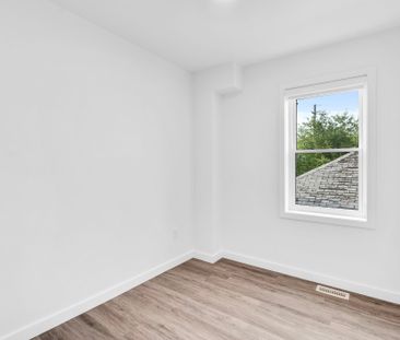 For Lease - 103 Kenilworth Avenue, Hamilton, Ontario - Photo 6