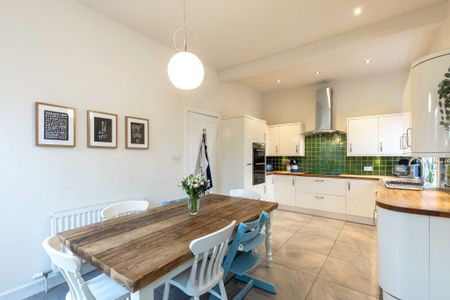 13 Almondbank Terrace - Photo 2