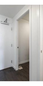 $2,550 – 30th floor 1br/1den Joyce-Collingwood/Metrotown - Photo 4