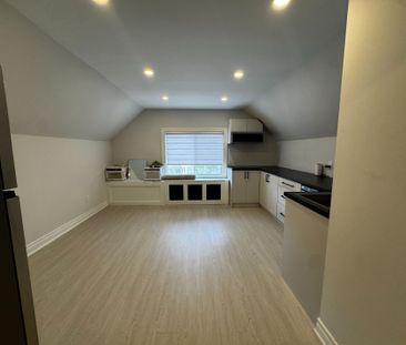 For Lease - 185 Rumble Avenue Unit# 2nd Fl, Richmond Hill, Ontario - Photo 1