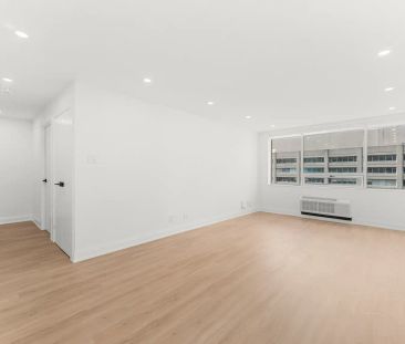Charles West — 1 Bedroom Suite - Photo 2